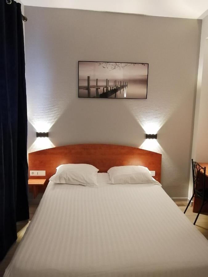 Hotel Des Lices - Angers Bagian luar foto